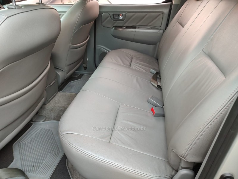 HILUX 3.0 SRV 4X4 CD 16V TURBO INTERCOOLER DIESEL 4P AUTOMÁTICO - 2011 - CAXIAS DO SUL