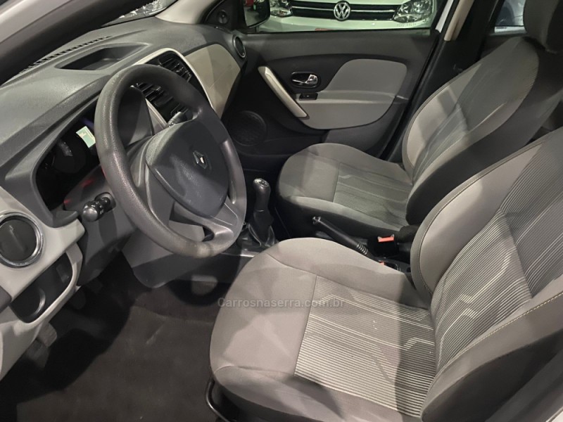 LOGAN 1.6 EXPRESSION 8V FLEX 4P MANUAL - 2015 - CAXIAS DO SUL