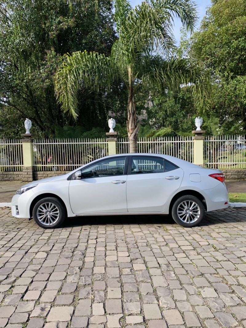 COROLLA 2.0 XEI 16V FLEX 4P AUTOMÁTICO - 2017 - CANELA
