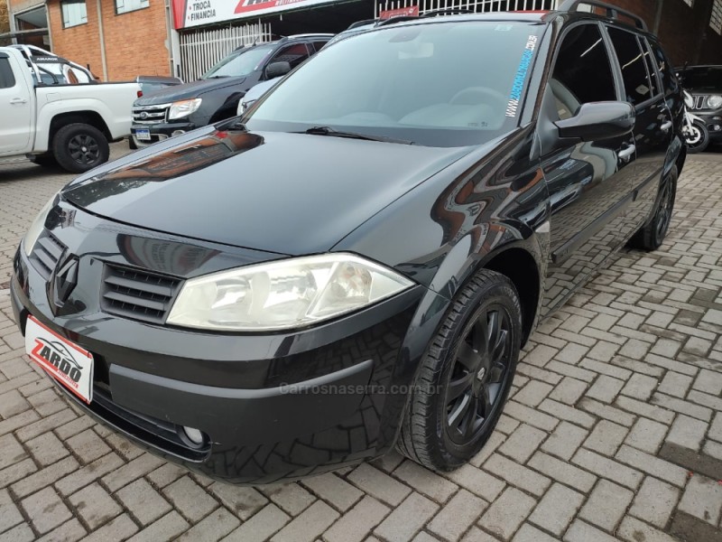 MÉGANE 1.6 DYNAMIQUE GRAND TOUR 16V FLEX 4P MANUAL