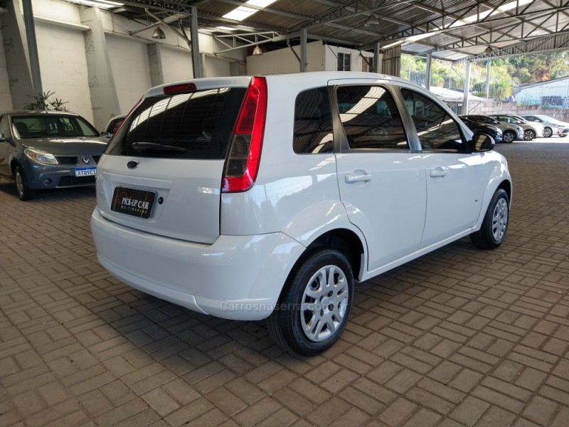 FIESTA 1.0 SE 8V FLEX 4P MANUAL - 2014 - CAXIAS DO SUL