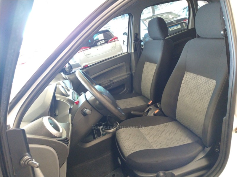 FIESTA 1.0 SE 8V FLEX 4P MANUAL - 2014 - CAXIAS DO SUL