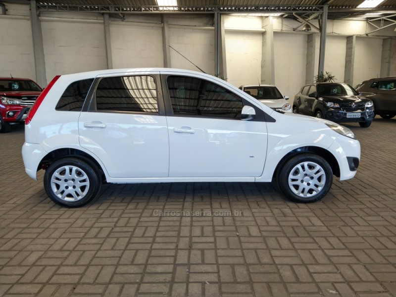 FIESTA 1.0 SE 8V FLEX 4P MANUAL - 2014 - CAXIAS DO SUL