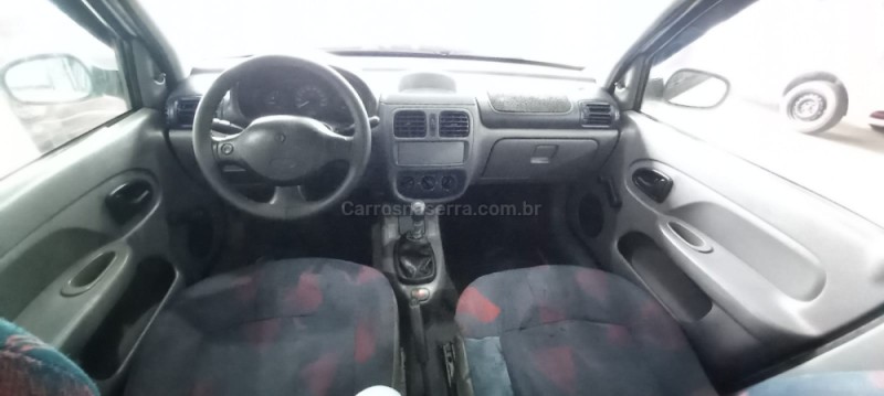 CLIO 1.0 RL 8V GASOLINA 4P MANUAL - 2002 - PAROBé