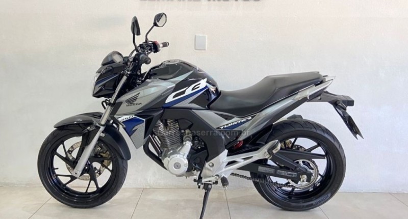 cb 250f twister  2019 tres coroas