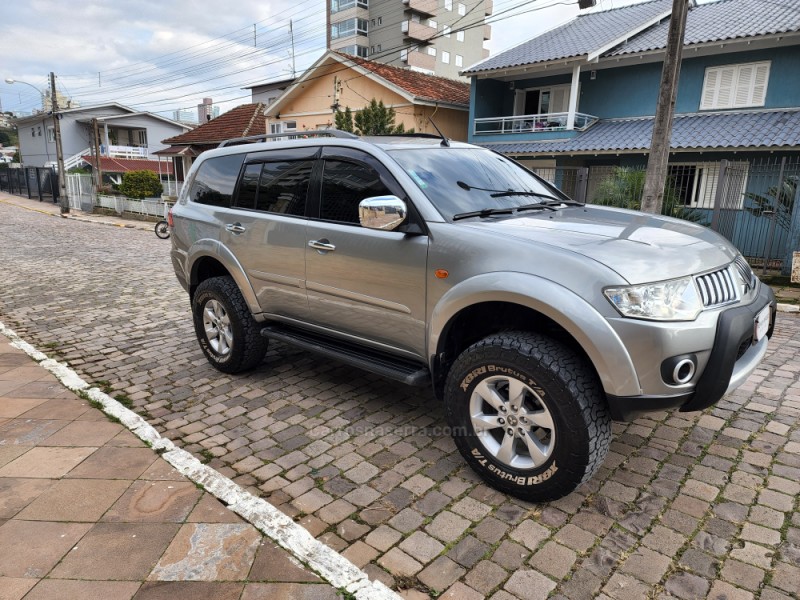 PAJERO DAKAR 3.2 HPE 4X4 7 LUGARES 16V TURBO INTERCOOLER DIESEL 4P AUTOMÁTICO - 2012 - BENTO GONçALVES