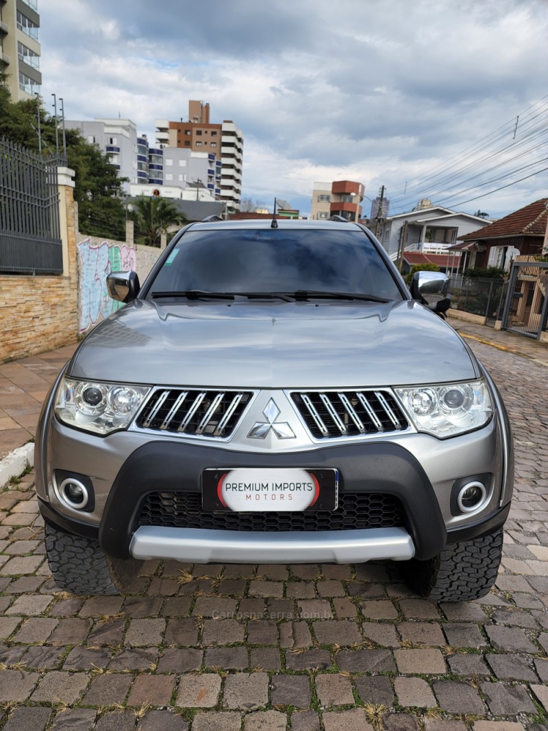 PAJERO DAKAR 3.2 HPE 4X4 7 LUGARES 16V TURBO INTERCOOLER DIESEL 4P AUTOMÁTICO - 2012 - BENTO GONçALVES