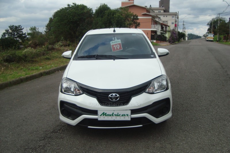 ETIOS 1.5 X PLUS 16V FLEX 4P MANUAL - 2019 - FLORES DA CUNHA