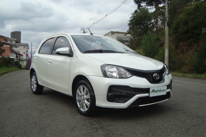 ETIOS 1.5 X PLUS 16V FLEX 4P MANUAL - 2019 - FLORES DA CUNHA