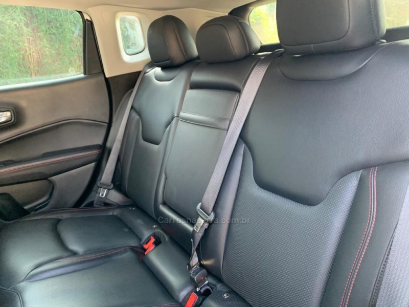 COMPASS 2.0 16V DIESEL TRAILHAWK 4X4 AUTOMÁTICO - 2017 - FARROUPILHA