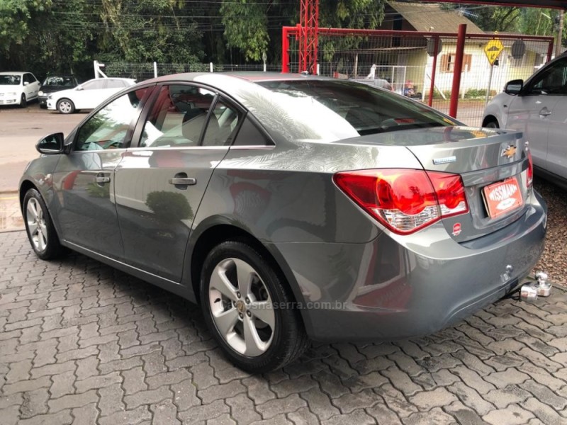 CRUZE 1.8 LT 16V FLEX 4P MANUAL - 2013 - TRêS COROAS