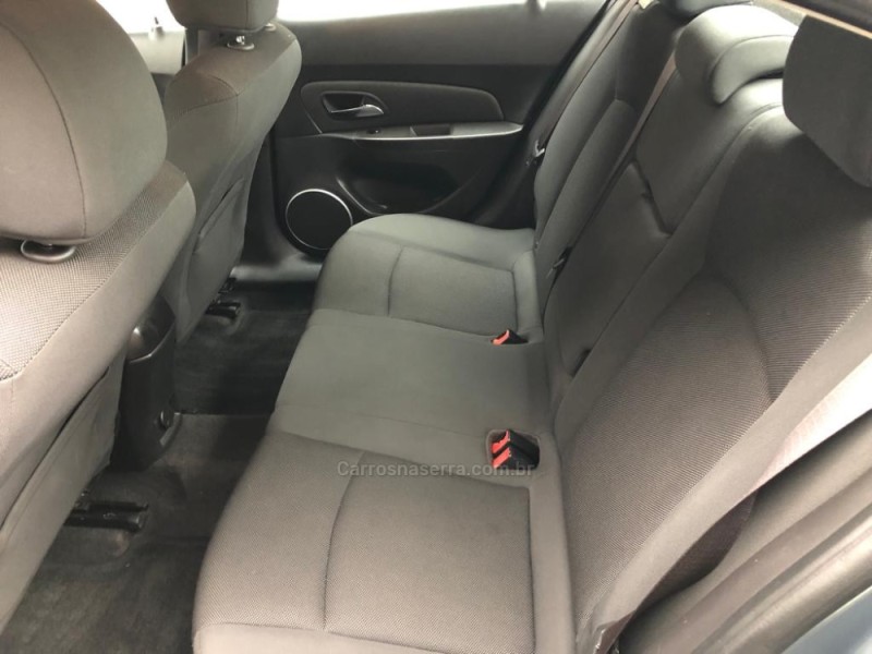 CRUZE 1.8 LT 16V FLEX 4P MANUAL - 2013 - TRêS COROAS