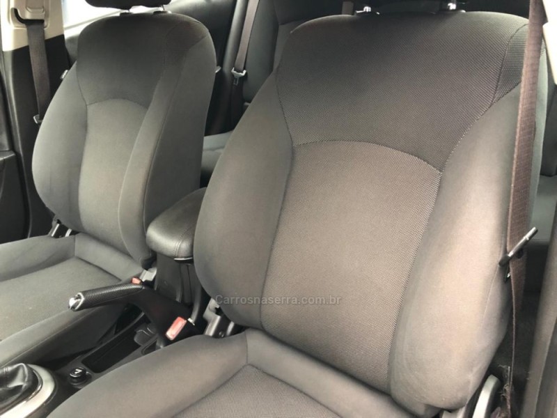 CRUZE 1.8 LT 16V FLEX 4P MANUAL - 2013 - TRêS COROAS
