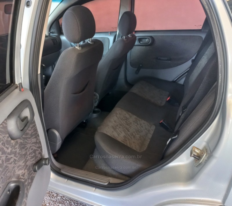 CORSA 1.0 MPFI PREMIUM SEDAN 8V GASOLINA 4P MANUAL - 2005 - CAXIAS DO SUL