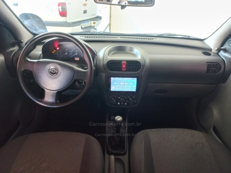 CORSA 1.0 MPFI PREMIUM SEDAN 8V GASOLINA 4P MANUAL - 2005 - CAXIAS DO SUL