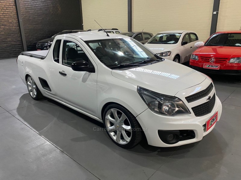 montana 1.4 mpfi ls cs 8v flex 2p manual 2014 caxias do sul