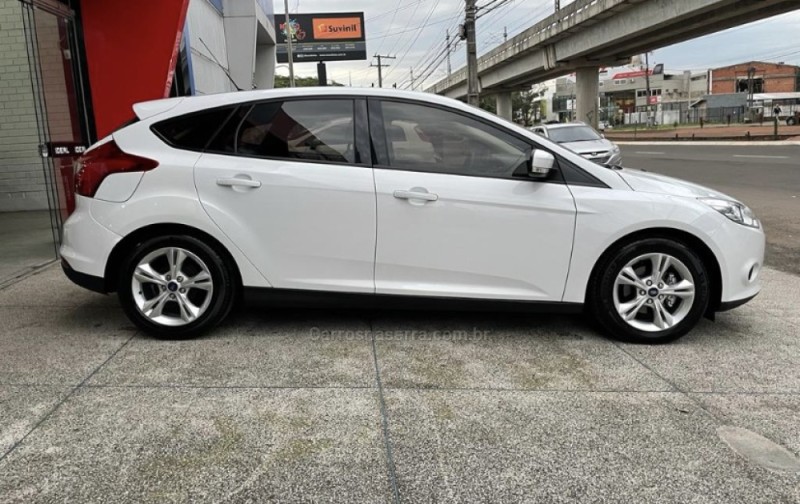 FOCUS 1.6 SE 16V FLEX 4P AUTOMÁTICO - 2015 - NOVO HAMBURGO