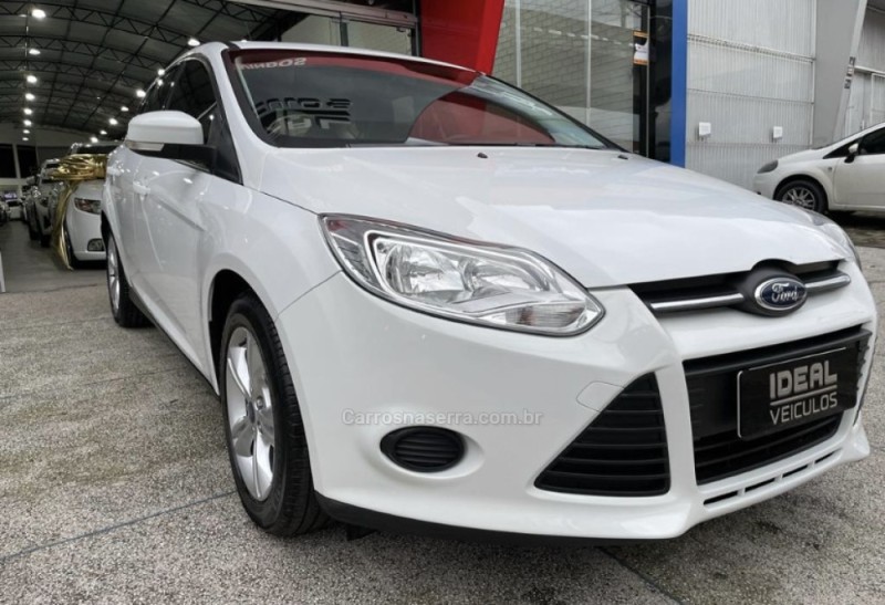 FOCUS 1.6 SE 16V FLEX 4P AUTOMÁTICO