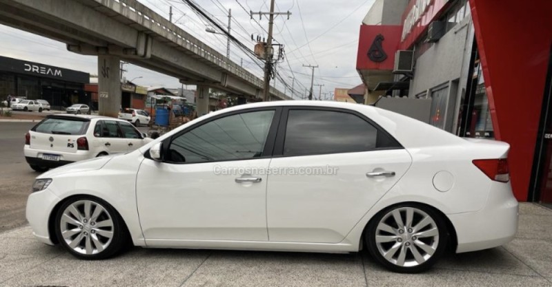 CERATO 1.6 E.213 SEDAN 16V GASOLINA 4P MANUAL - 2011 - NOVO HAMBURGO
