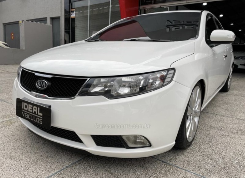 CERATO 1.6 E.213 SEDAN 16V GASOLINA 4P MANUAL - 2011 - NOVO HAMBURGO