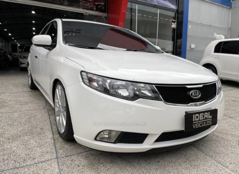 cerato 1.6 e.213 sedan 16v gasolina 4p manual 2011 novo hamburgo