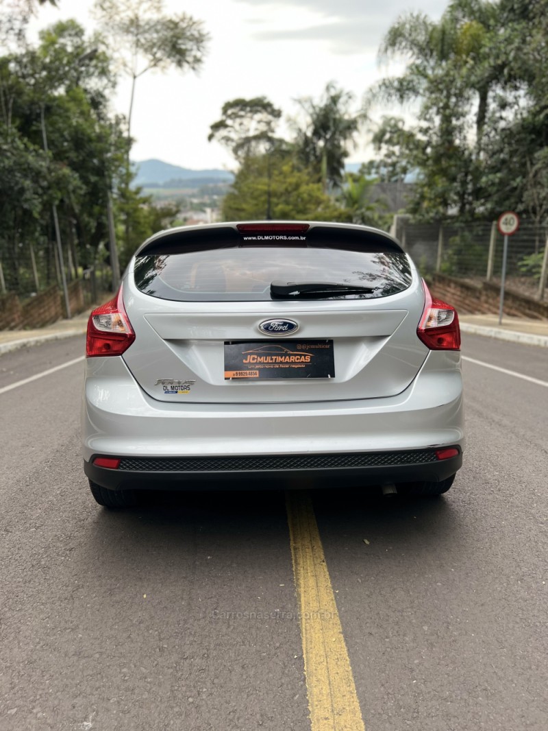 FOCUS 1.6 S 16V FLEX 4P MANUAL - 2015 - LAJEADO