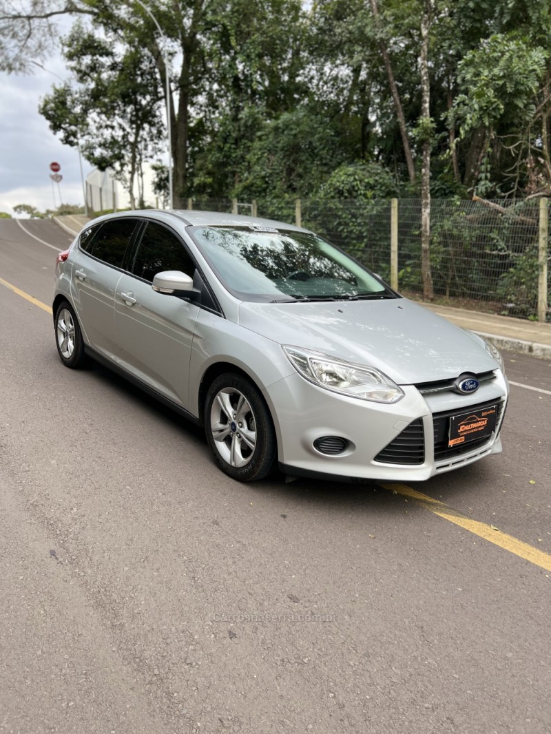 FOCUS 1.6 S 16V FLEX 4P MANUAL - 2015 - LAJEADO