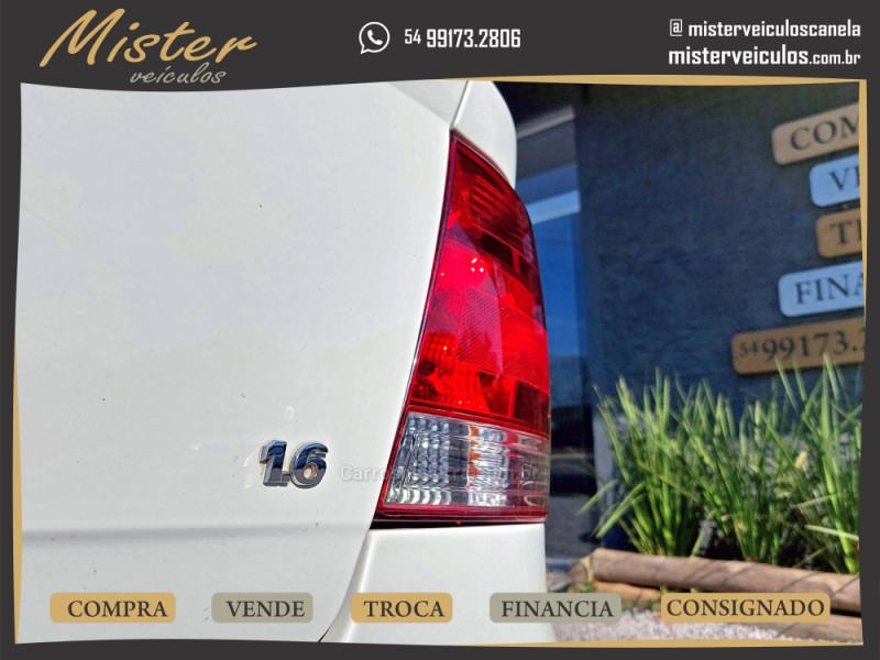 VOYAGE 1.6 MI TREND 8V FLEX 4P MANUAL - 2009 - CANELA