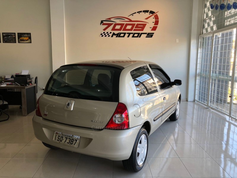CLIO 1.0 CAMPUS 16V FLEX 2P MANUAL - 2011 - CAXIAS DO SUL
