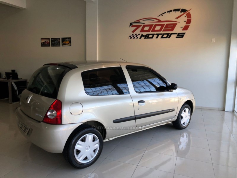 CLIO 1.0 CAMPUS 16V FLEX 2P MANUAL - 2011 - CAXIAS DO SUL