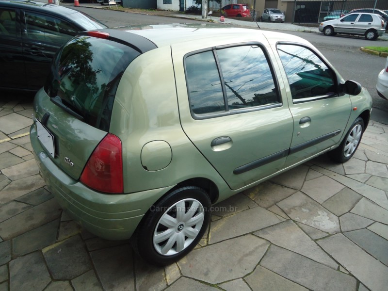 CLIO 1.0 RN 16V GASOLINA 4P MANUAL - 2002 - NOVO HAMBURGO