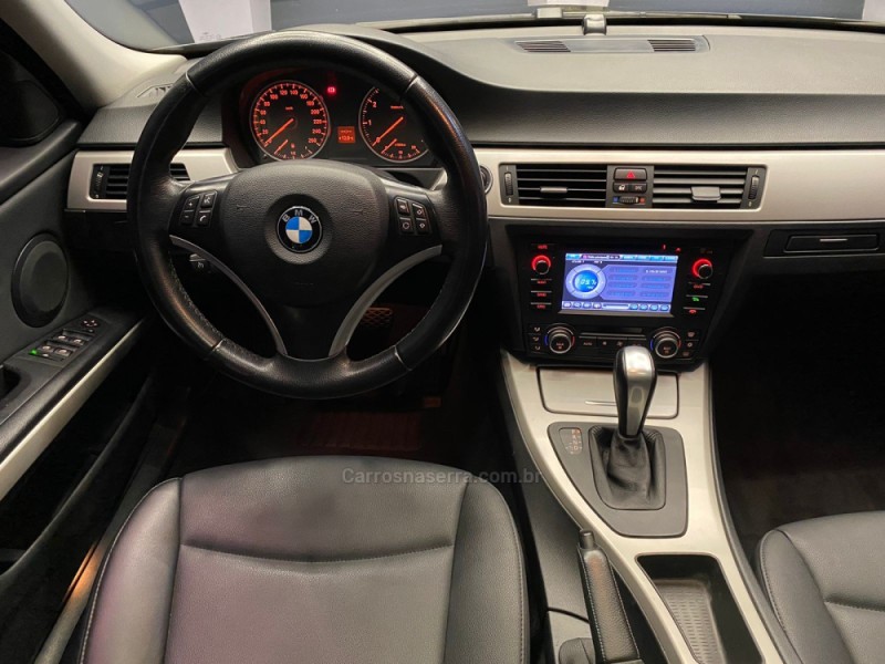 320I 2.0 16V GASOLINA 4P AUTOMÁTICO - 2010 - CAXIAS DO SUL