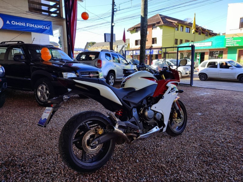 CBR 600F  - 2012 - CANELA