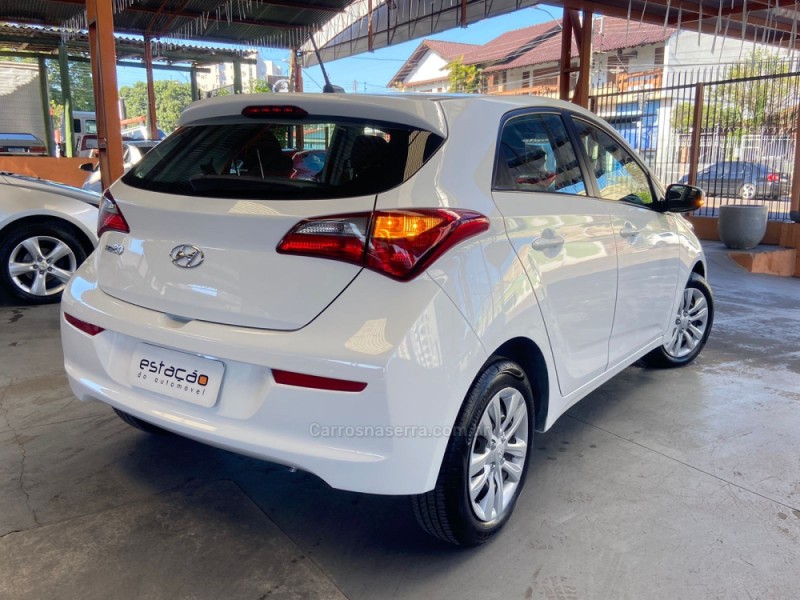 HB20 1.0 COMFORT PLUS 12V FLEX 4P MANUAL - 2019 - NOVO HAMBURGO