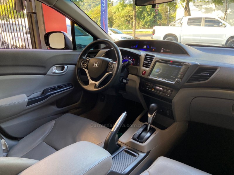 JETTA 2.0 COMFORTLINE FLEX 4P TIPTRONIC - 2012 - ESTâNCIA VELHA