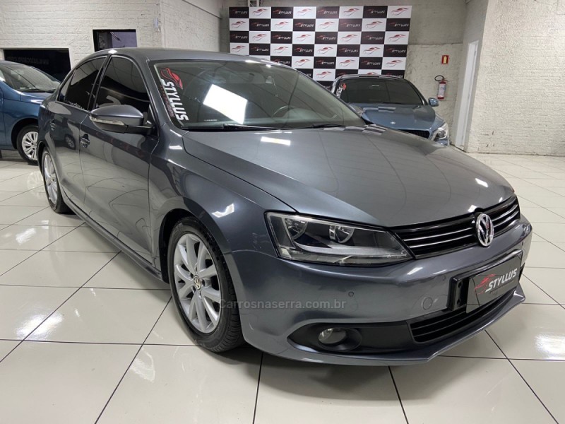 JETTA 2.0 COMFORTLINE FLEX 4P TIPTRONIC - 2012 - ESTâNCIA VELHA