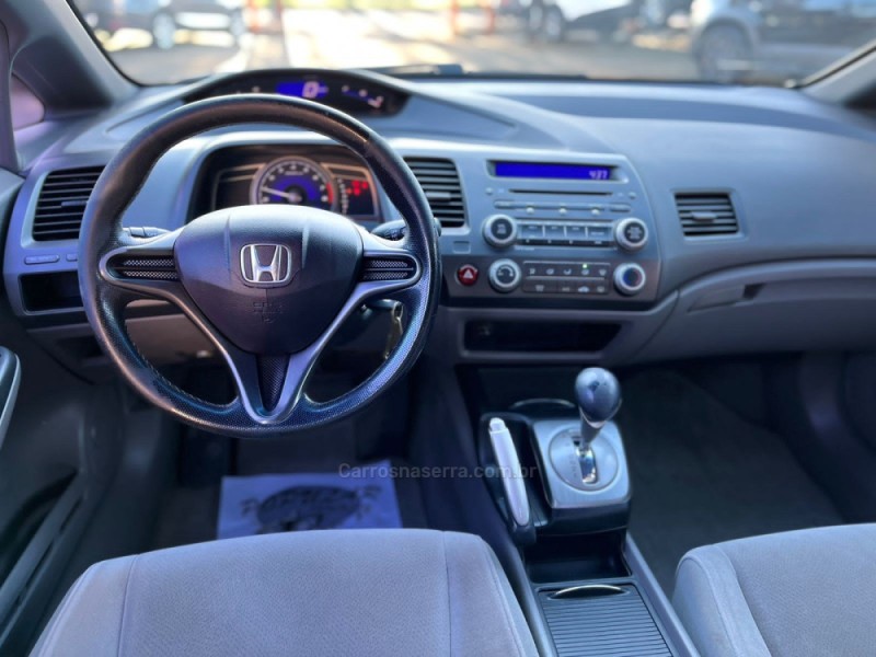 CIVIC  - 2008 - CANELA