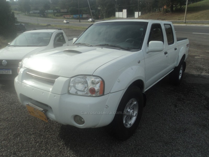 FRONTIER 2.8 SE 4X4 CD TURBO DIESEL 4P MANUAL