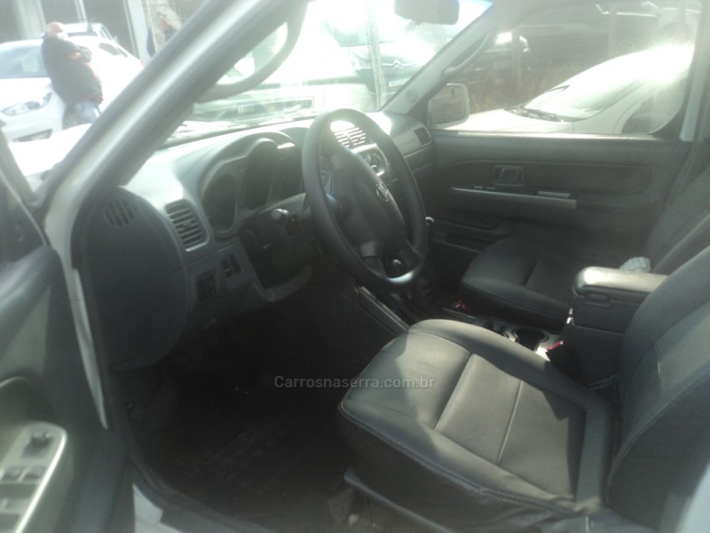 FRONTIER 2.8 SE 4X4 CD TURBO DIESEL 4P MANUAL - 2004 - FARROUPILHA
