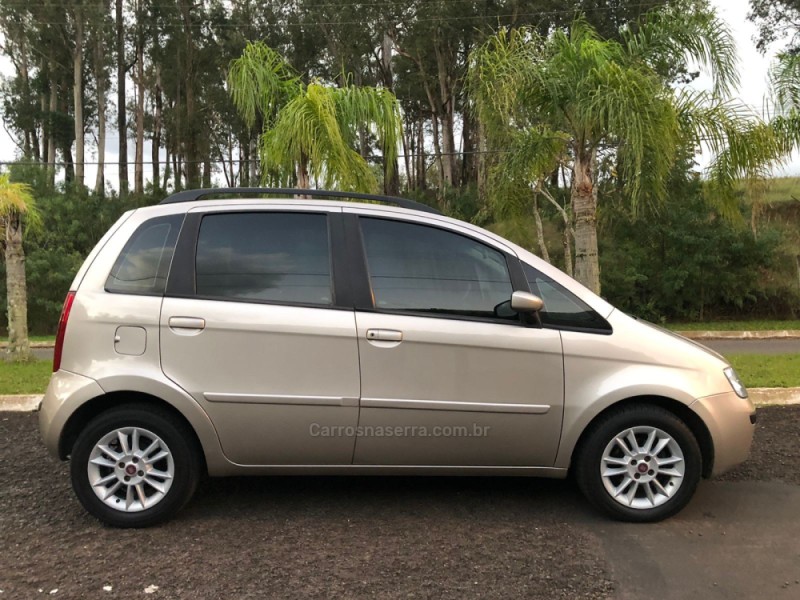 IDEA 1.4 MPI ELX 8V FLEX 4P MANUAL - 2010 - CAMPO BOM