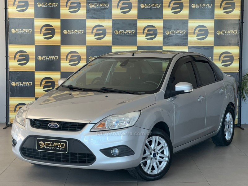 focus 2.0 glx sedan 16v flex 4p manual 2013 portao