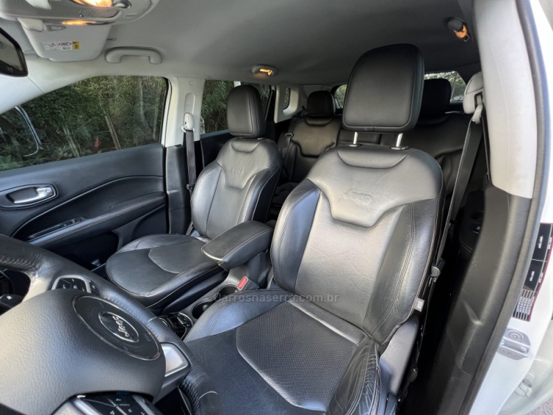 COMPASS 2.0 16V FLEX LIMITED AUTOMÁTICO - 2018 - CAMPO BOM
