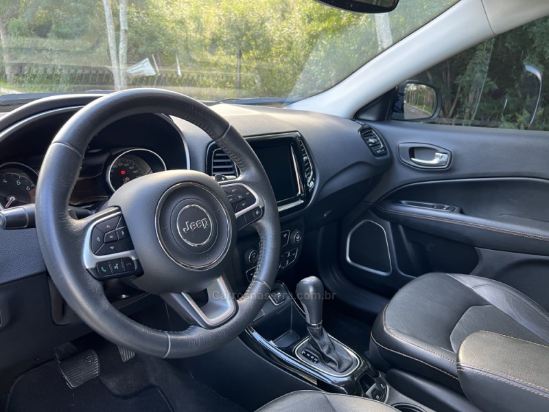 COMPASS 2.0 16V FLEX LIMITED AUTOMÁTICO - 2018 - CAMPO BOM