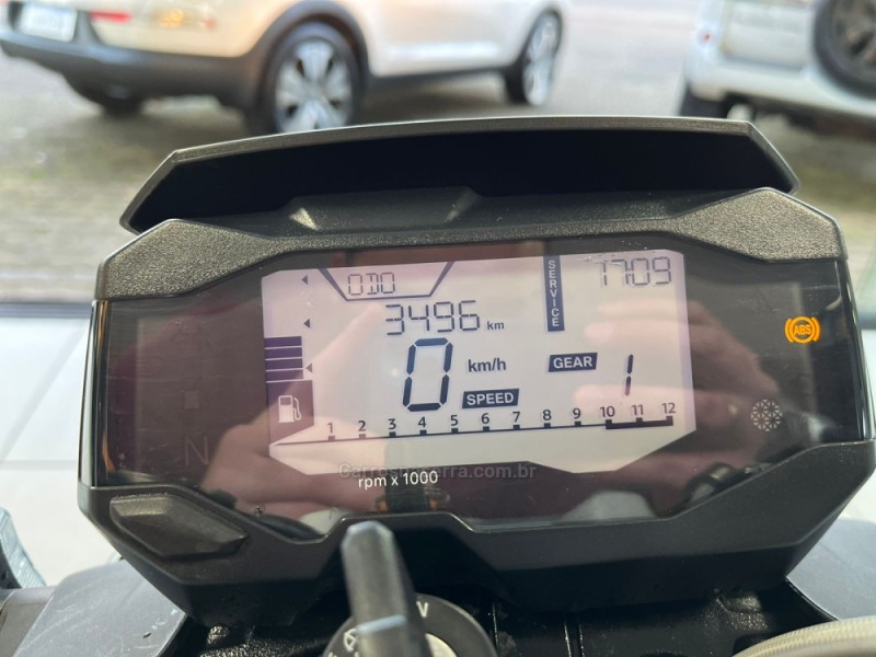 G 310R  - 2020 - CANELA