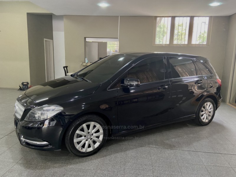 b 200 1.6 turbo gasolina 4p automatico 2013 caxias do sul