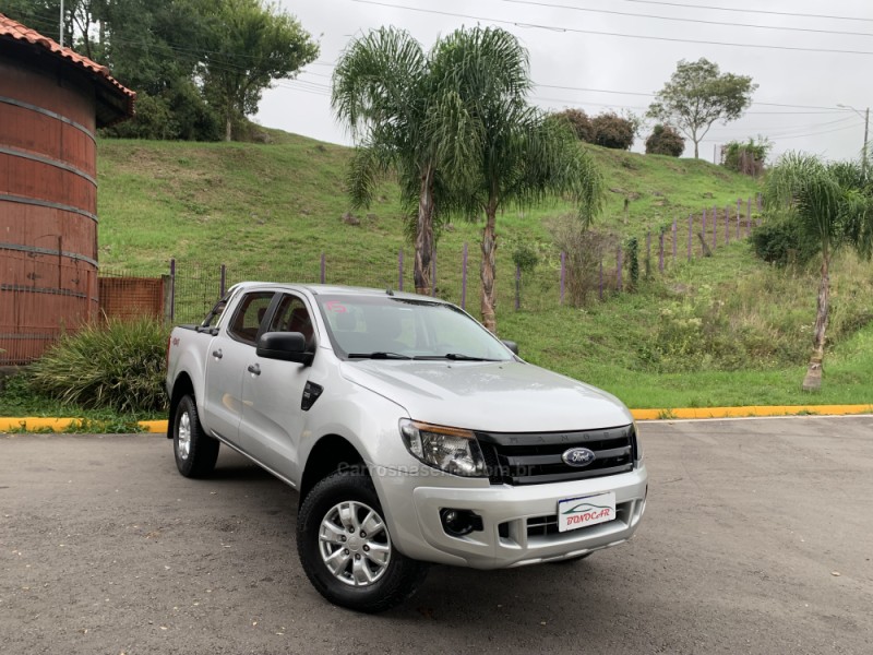 RANGER 3.2 XLS 4X4 CD 20V DIESEL 4P MANUAL - 2015 - CAXIAS DO SUL