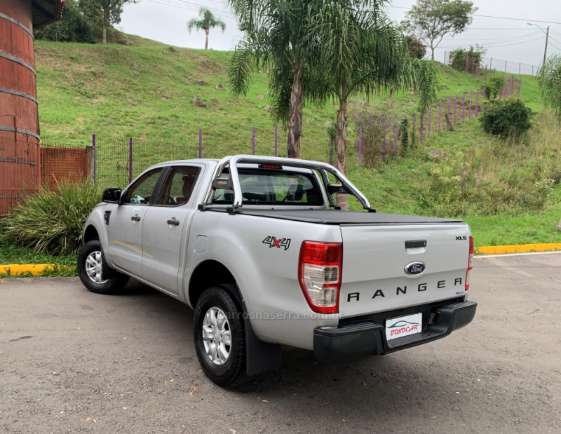RANGER 3.2 XLS 4X4 CD 20V DIESEL 4P MANUAL - 2015 - CAXIAS DO SUL