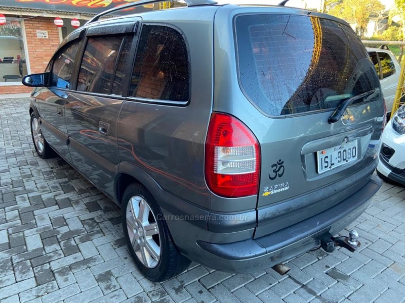 ZAFIRA 2.0 MPFI ELEGANCE 8V FLEX 4P AUTOMÁTICO - 2011 - CANELA
