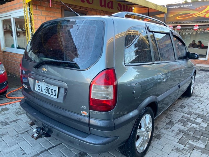 ZAFIRA 2.0 MPFI ELEGANCE 8V FLEX 4P AUTOMÁTICO - 2011 - CANELA