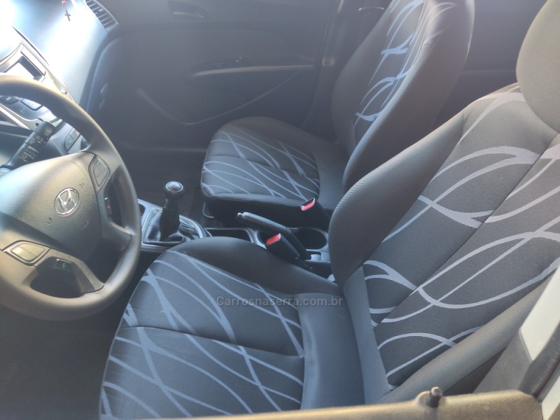 HB20 1.0 COMFORT 12V FLEX 4P MANUAL - 2013 - CAXIAS DO SUL